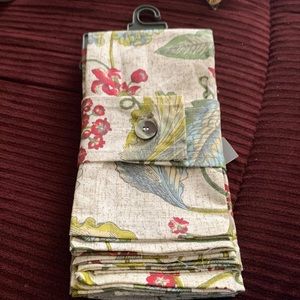 Threshold brand. Beautiful reusable cloth napkins.